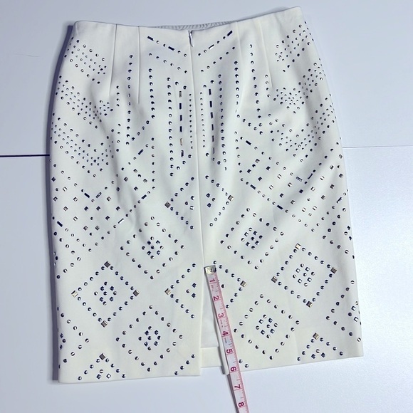 White House Black Market Off White Studded Skirt size 2 - Picture 11 of 11